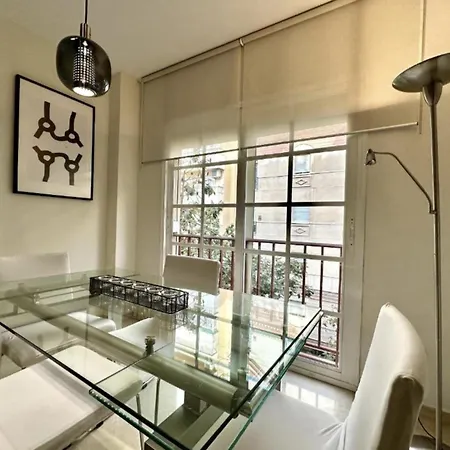 아파트 H2m Ferrandiz Moderno 80m2 *