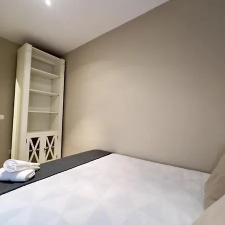 H2m Ferrandiz Moderno 80m2 아파트